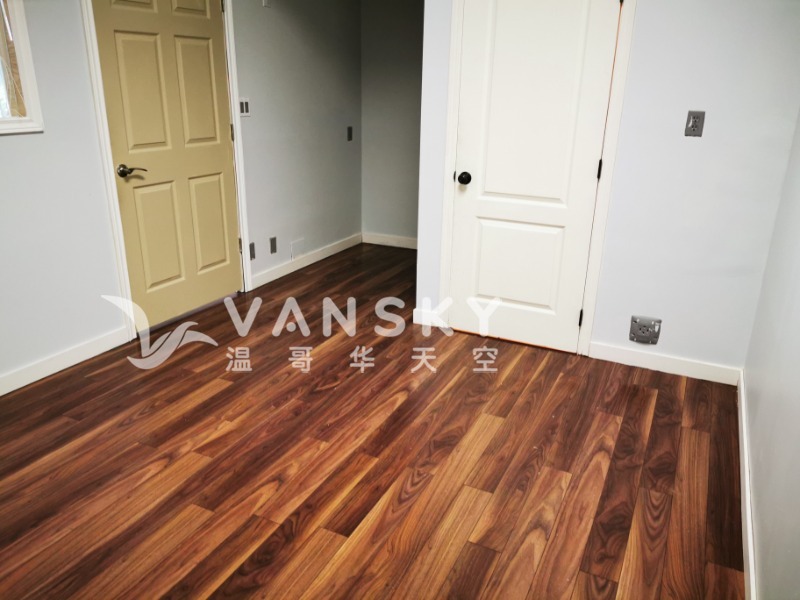 260818215659_interior 3.jpg